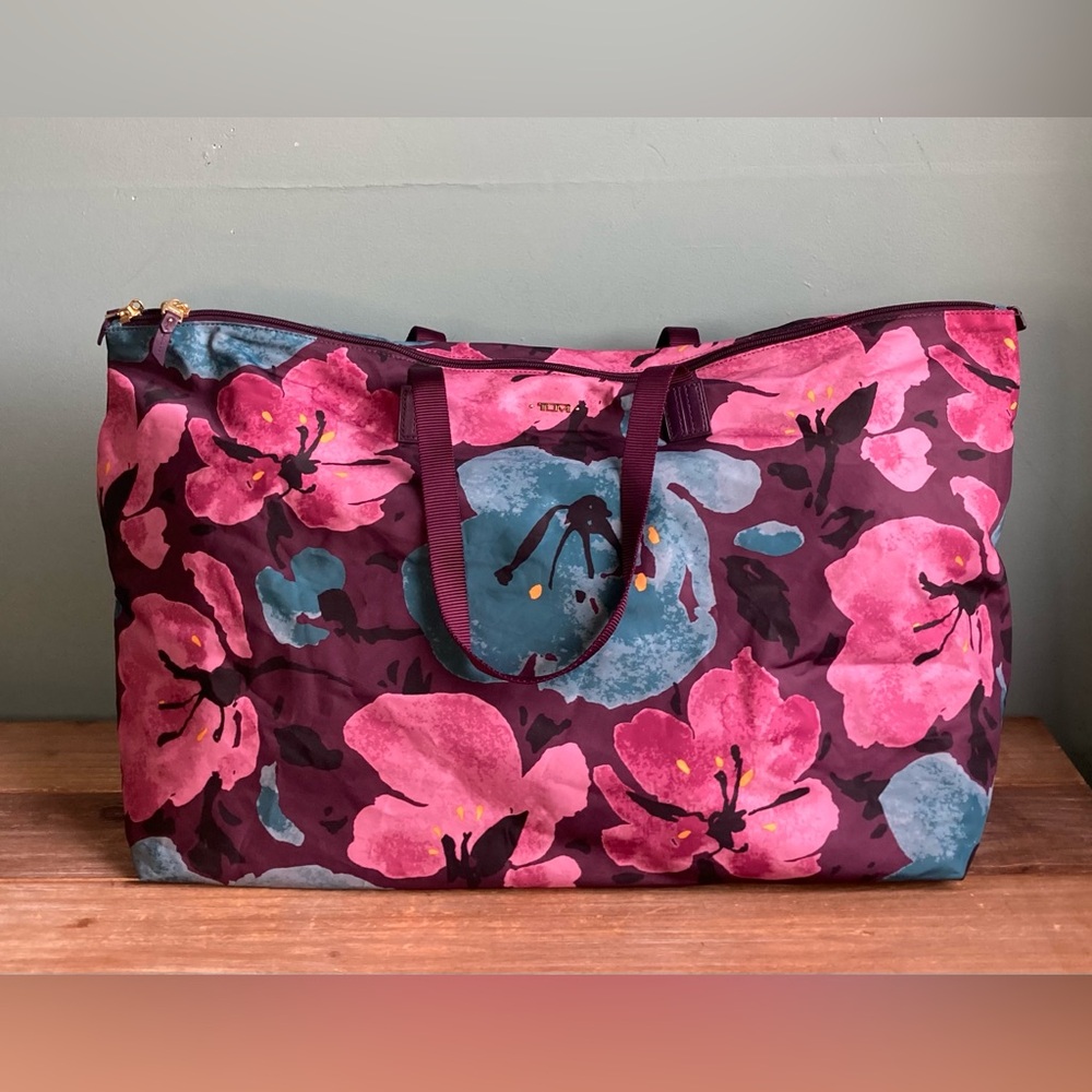 TUMI Voyageur Just In Case Packable Nylon Tote Bag - Picture 8 of 8